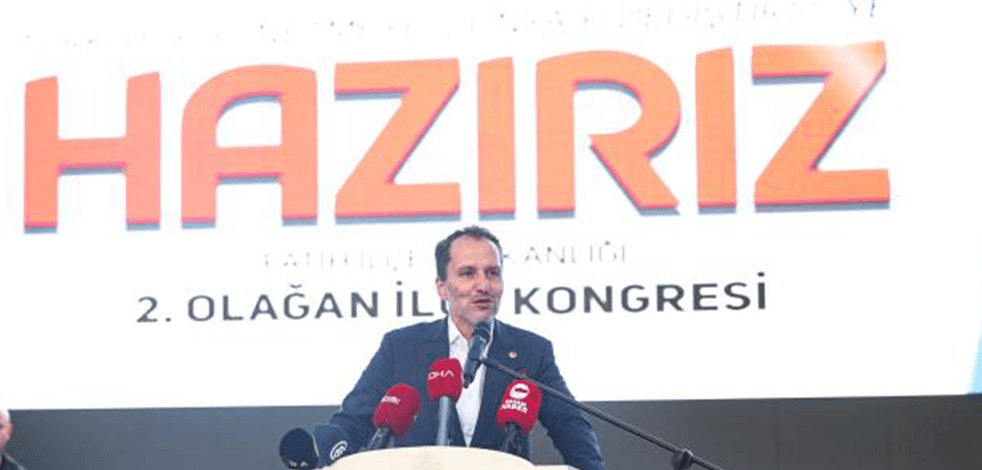 Yeniden Refah Partisi Genel Başkanı Erbakan partisinin Fatih ilçe kongresine katıldı