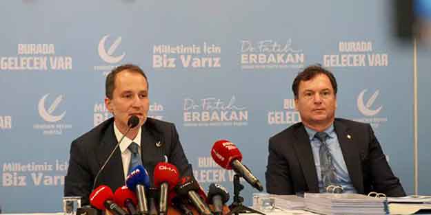 Yeniden Refah Partisi'nde beklenmedik istifa! 'Yanılmışım' diyerek duyurdu