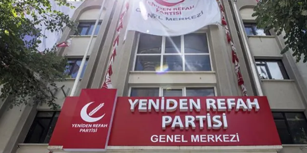 Yeniden Refah Partisi'nde istifa depremi! AK Parti’ye geçeceği konuşuluyor
