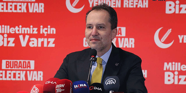 Yeniden Refah Partisi'nde peş peşe istifalar