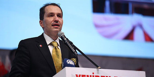 Yeniden Refah Partisi’nin kongresinde dikkat çeken karşılama! Salonda ‘Mücahid Erbakan’ sloganları