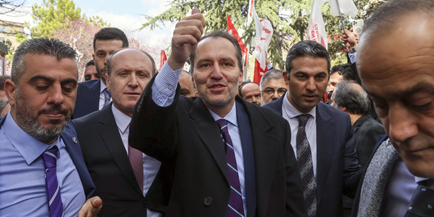 Fatih Erbakan İstanbul'dan milletvekili adayı oldu