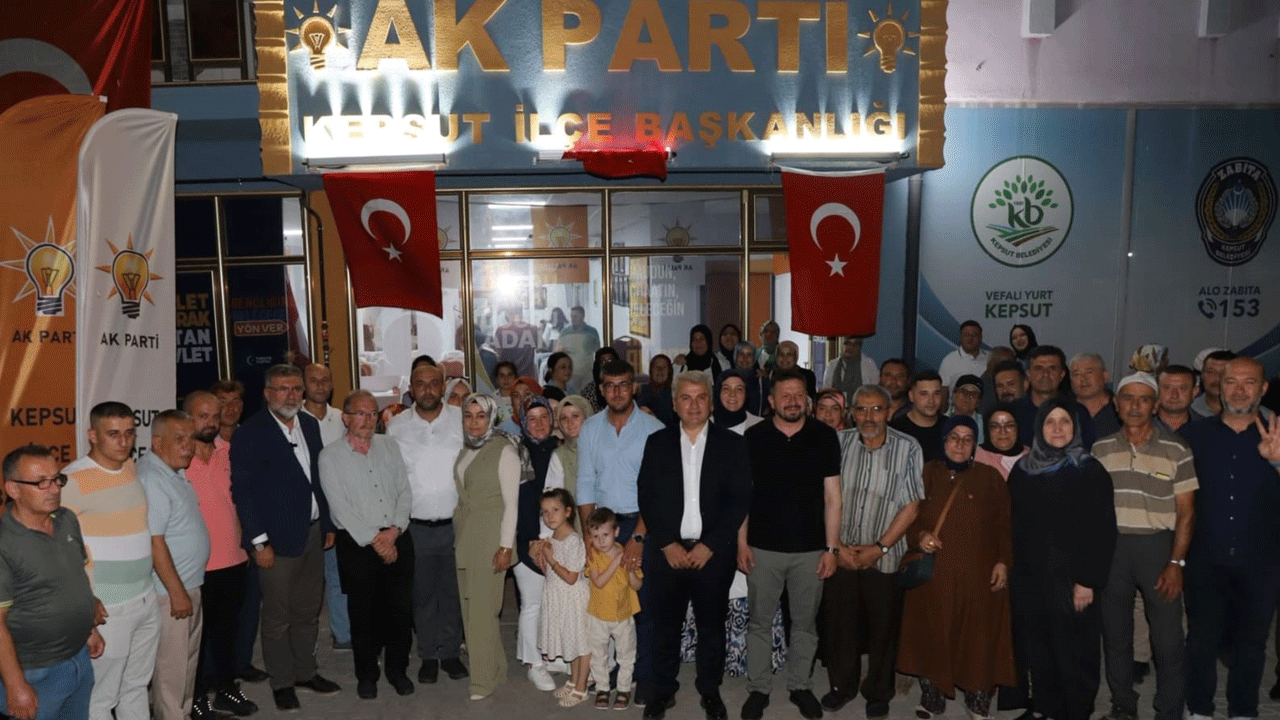 Yeniden Refah’a şok: Başkan dahil 61 üye AK Parti'ye katıldı