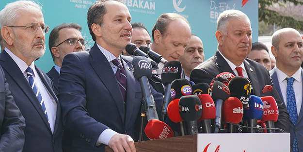 Yeniden Refah'ta herkesi şaşkına çeviren istifa! 6 ilçeyi kazandı, 'başarısızım' dedi ve istifa etti