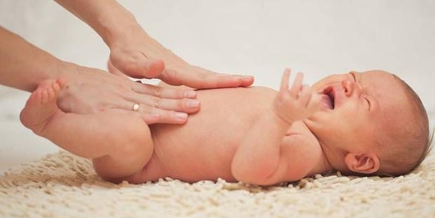 Yenidoğan annesinin bebeğinin cildi ile ilgili endişeleri