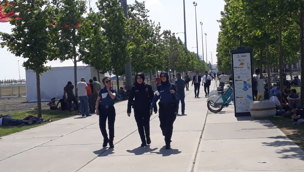 Yenikapı’ya girişler başladı 