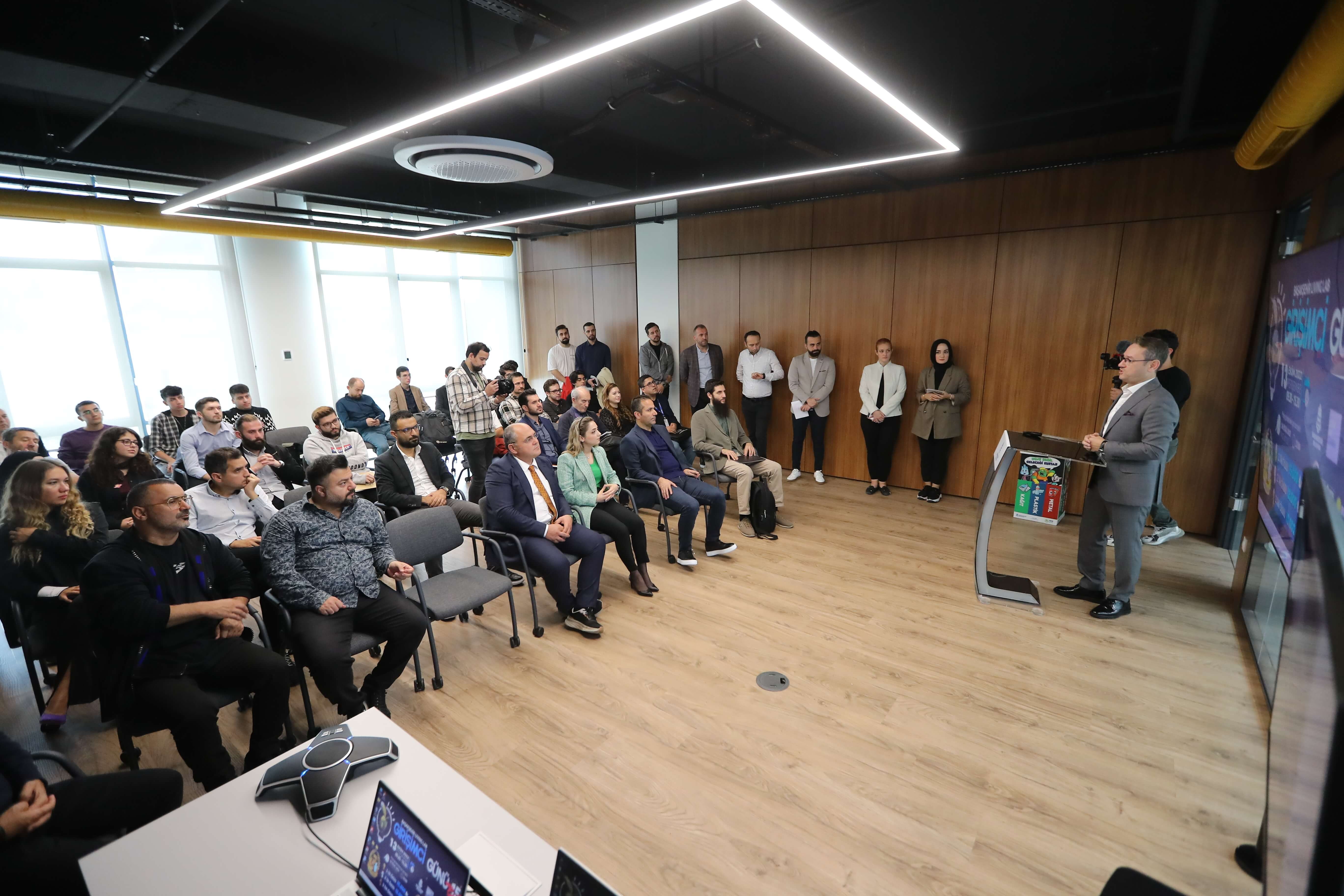 Yenilikçi fikirler teknolojinin şehri Başakşehir'de 15. kez buluştu