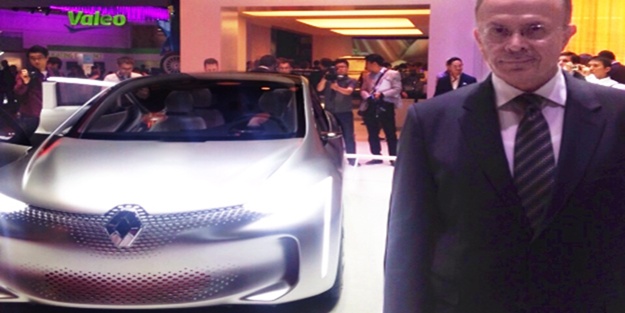 Yenilikleriyle Paris’e açıldı