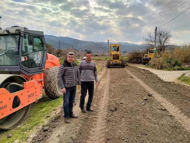 Yenipazar’a hizmetler sürüyor 