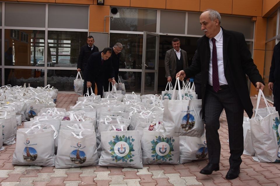 Yenişehir Belediyesi vatandaşların bütün ihtiyaçlarını karşılıyor 