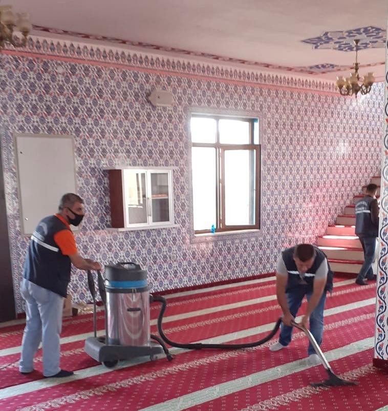 Yenişehir’de cuma namazı hazırlığı 