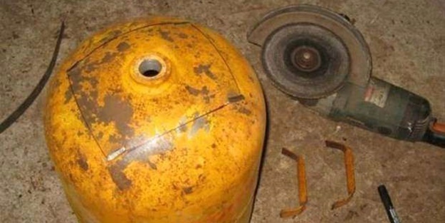 Yenisine para vermek istemedi! Gaz silindirinden yaptı...