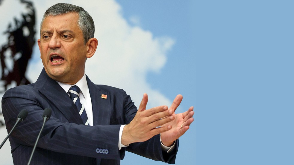 ‘Yer bile bakıyorlar’! Özgür ve ekibinden yeni parti hamlesi