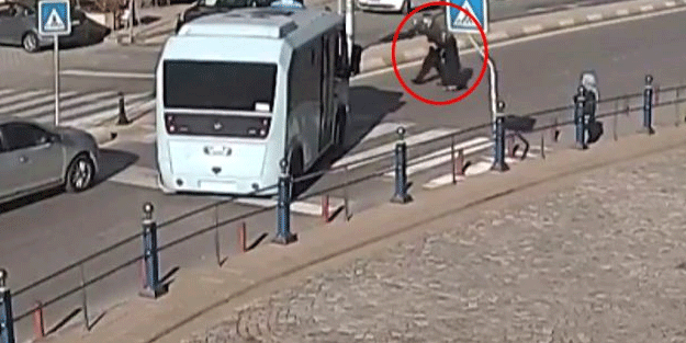 Yer: İstanbul! Minibüs şoföründen yürek ısıtan hareket