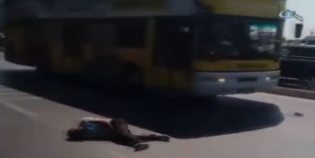 Yer İstanbul! Saatlerce yerde yattı, kimse aldırış etmedi