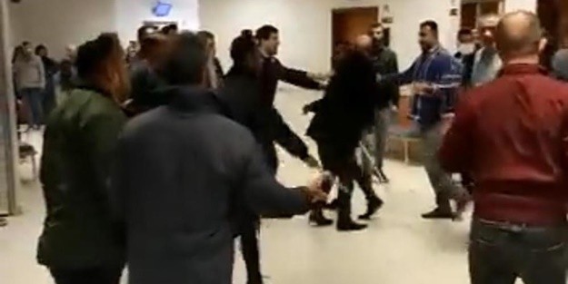 Yer: Şanlıurfa! Serum şişeleri ile birbirlerine girdiler