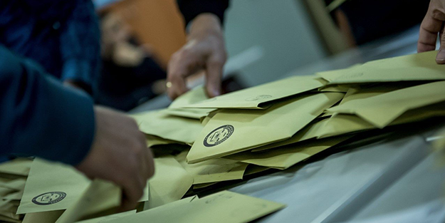 Yerel seçimler öncesi flaş karar! 3 parti kapatıldı