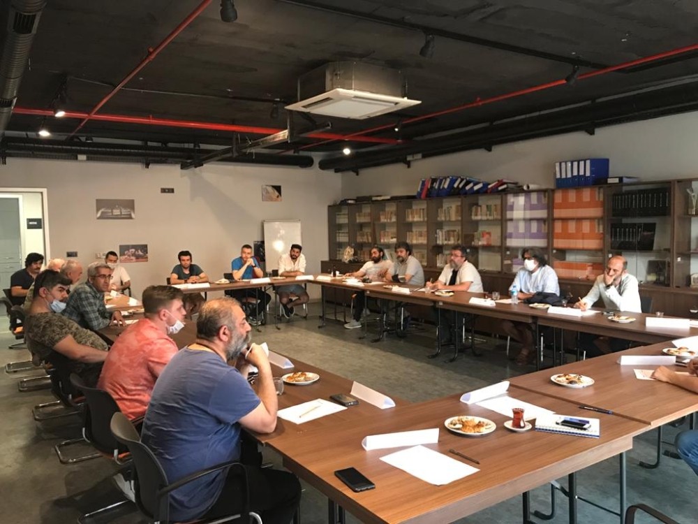 Yerel tiyatroların sorunlarını ele aldılar 