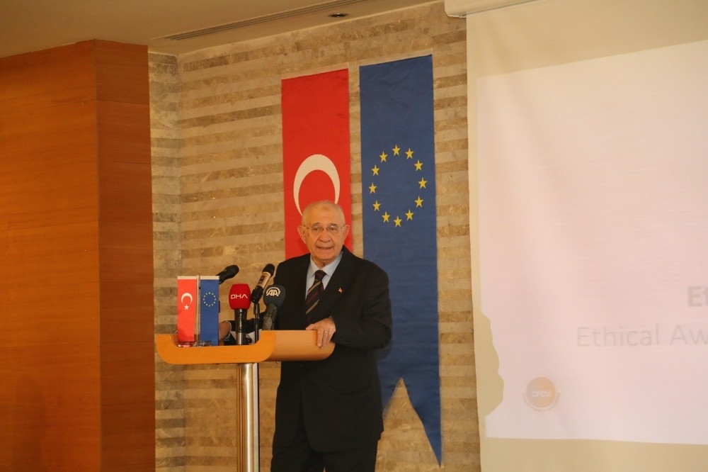 “Yerel Yönetimlerde Etik Farkındalık Projesi” Antalya’da 