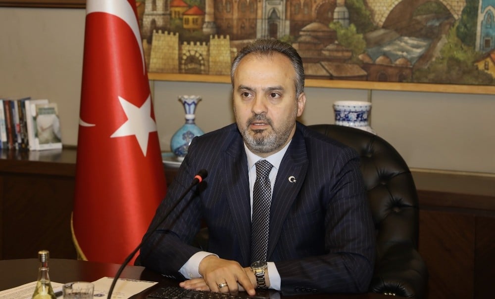 Yeri otomobil inşaatı başlıyor 