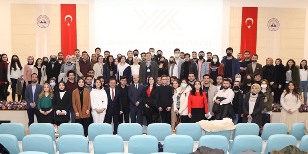 Yerli aşı TURKOVAC çalışmalarına övgü dolu sözler