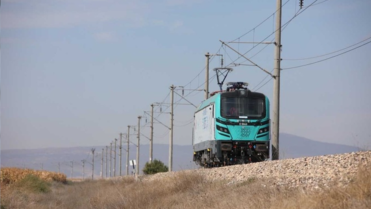 Yerli lokomotifin testleri devam ediyor