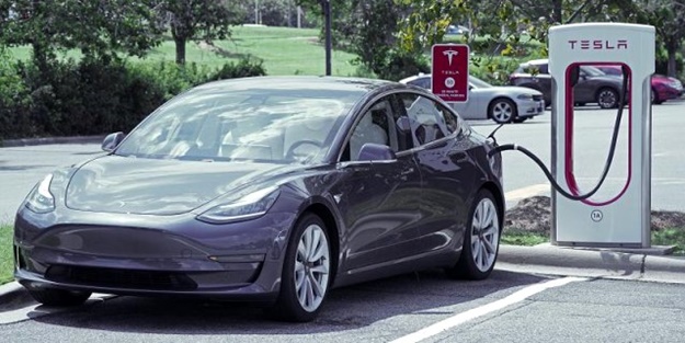 Yerli otomobil sonrası Tesla'dan Türkiye hamlesi