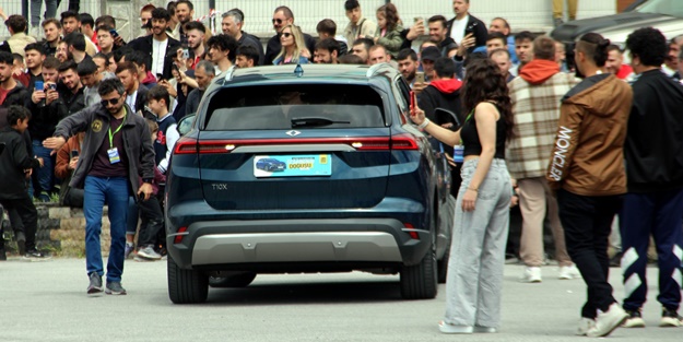 Yerli otomobil TOGG pistlerin tozunu attırdı