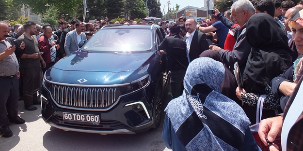 Yerli otomobil TOGG Turhal'da tanıtıldı