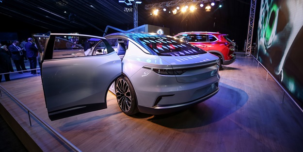 Yerli otomobil Togg'da heyecanlandıran gelişme! İlki bugün açılıyor