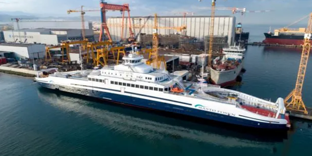 Yerli üretim dünyanın en büyük elektrikli feribotu Norveç sularında
