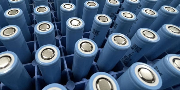 Yerli üretim fiyatları yarı yarıya düşürdü! Lityum iyon pilde devrim