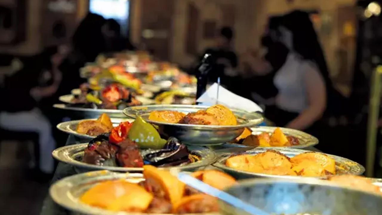 Yerli ve yabancı turist yerel lezzetin peşinde: Türkiye 4 mevsim yerli ve milli ürünleri tanıtıyor! 