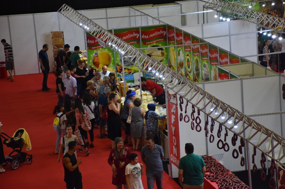 Yerli ve yabancı ziyaretçiler Brunchers Fest’de 