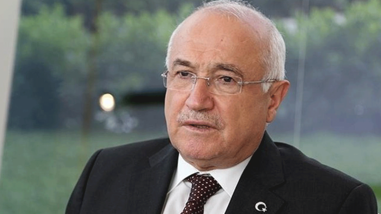 ‘Yerli, yersiz’ açıklaması kafaları kurcaladı! Cemil Çiçek'e zor sorular