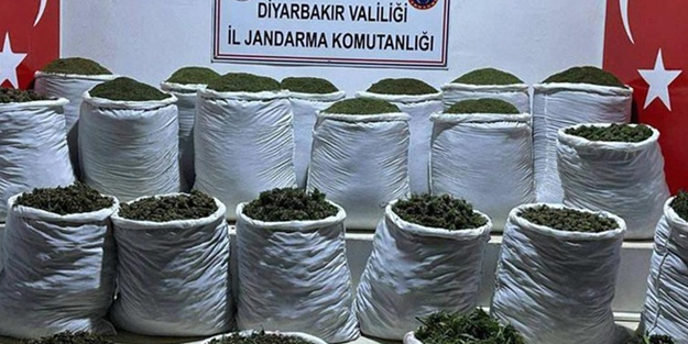Yerlikaya affetmiyor: Diyarbakır'da yaklaşık bir ton uyuşturucu ele geçirildi