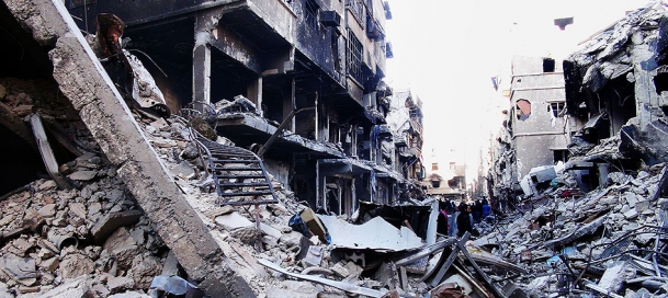 Yermuk’ta yardım kuyruğu