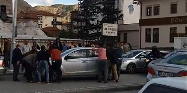 Yer:Tokat! Arıza yapan aracı el birliğiyle kaldırdılar