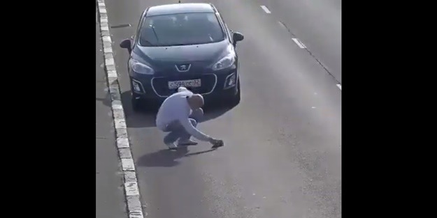 'Yeryüzündekilere merhamet edin ki, Allah da size merhamet etsin'