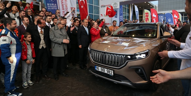 Yeşil Bursa Rallisi yerli otomobil Togg ile start aldı