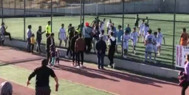 Yeşil saha, boks ringine döndü!