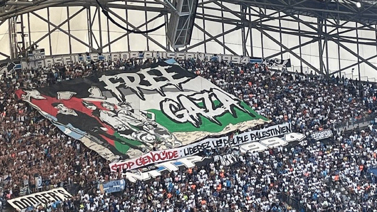 Yeşil sahalar Gazze’nin sesi oldu! Stadyumlarda İsrail’e öfke, Filistin'e destek artıyor!