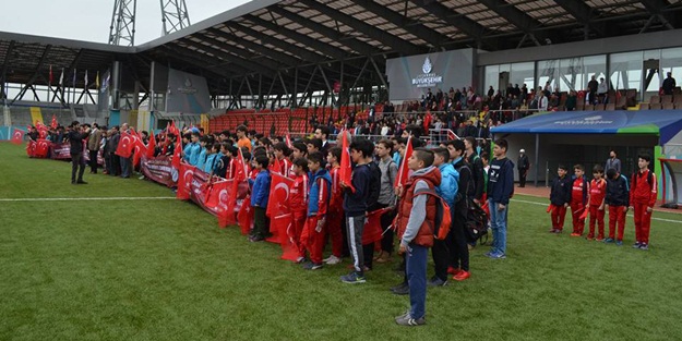 Yeşil sahalardan Çanakkale Savaşı'na