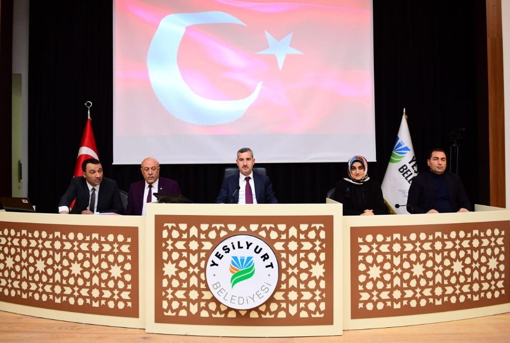 Yeşilyurt Belediye Meclisi toplandı 