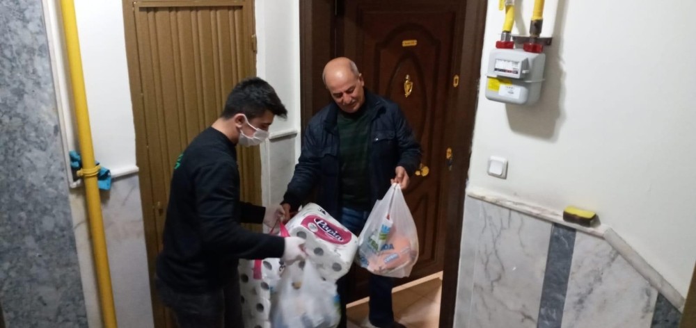 Yeşilyurt belediyesi bir telefon kadar vatandaşların yanında 