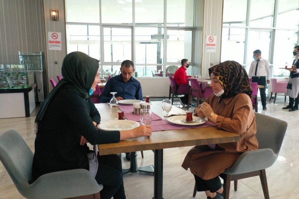 Yeşilyurt Belediyesi sosyal tesislerinde Covid-19 önlemi 