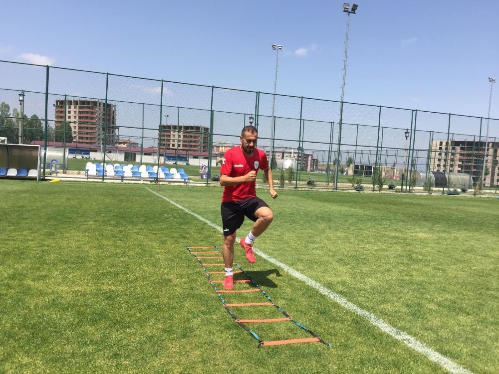 Yeşilyurt Belediyespor kampta tempo arttırdı 