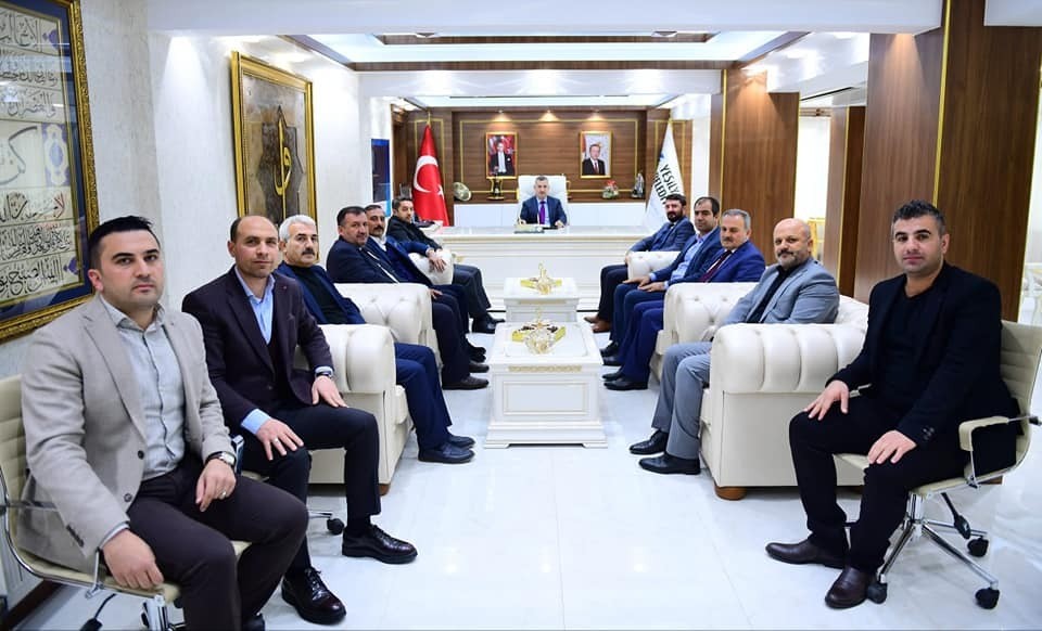 Yeşilyurt Belediyespor yönetimi Başkan Çınar ile bir araya geldi 