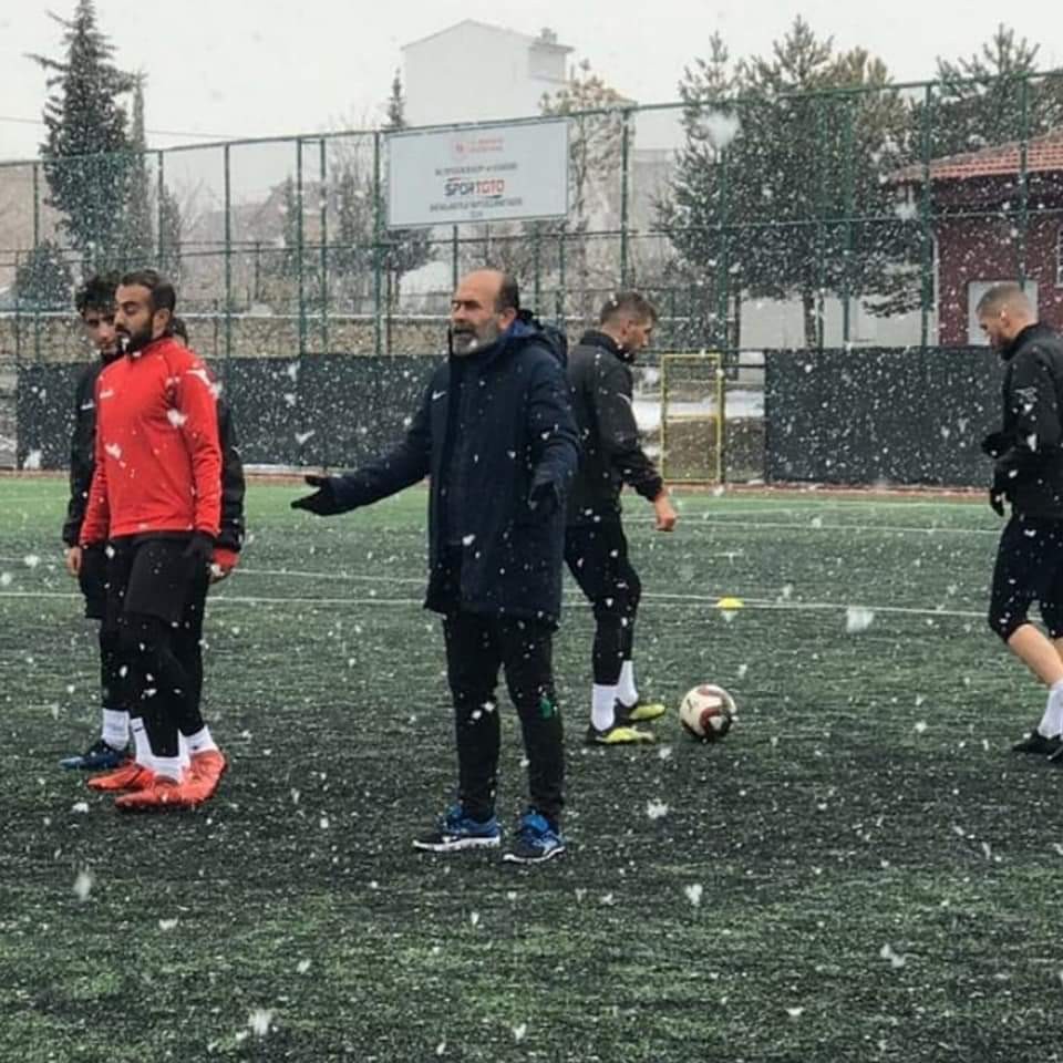 Yeşilyurt Belediyespor’da gözler Darıca Gençlerbirliği maçına çevrildi 