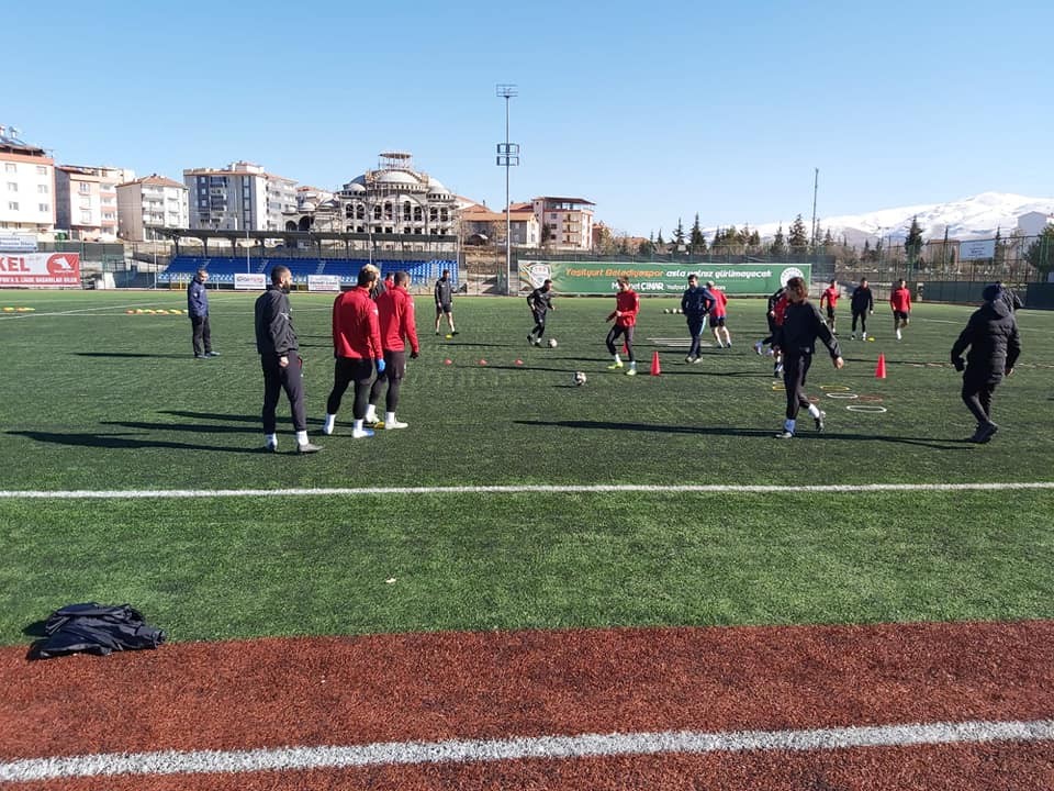 Yeşilyurt Belediyespor’da Pazarspor mesaisi sürüyor 